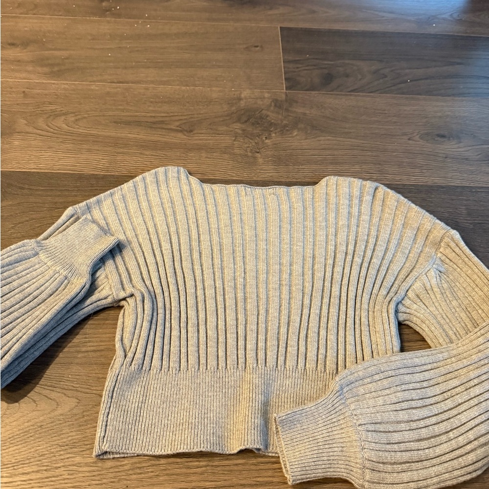 MAJORELLE Light Gray Ribbed Crew Neck Sweater - Picture 3 of 4